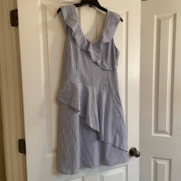 COLLECTIVE CONCEPTS Sleeveless Blue and White Striped Dress with Ruffles - Picture 12 of 15